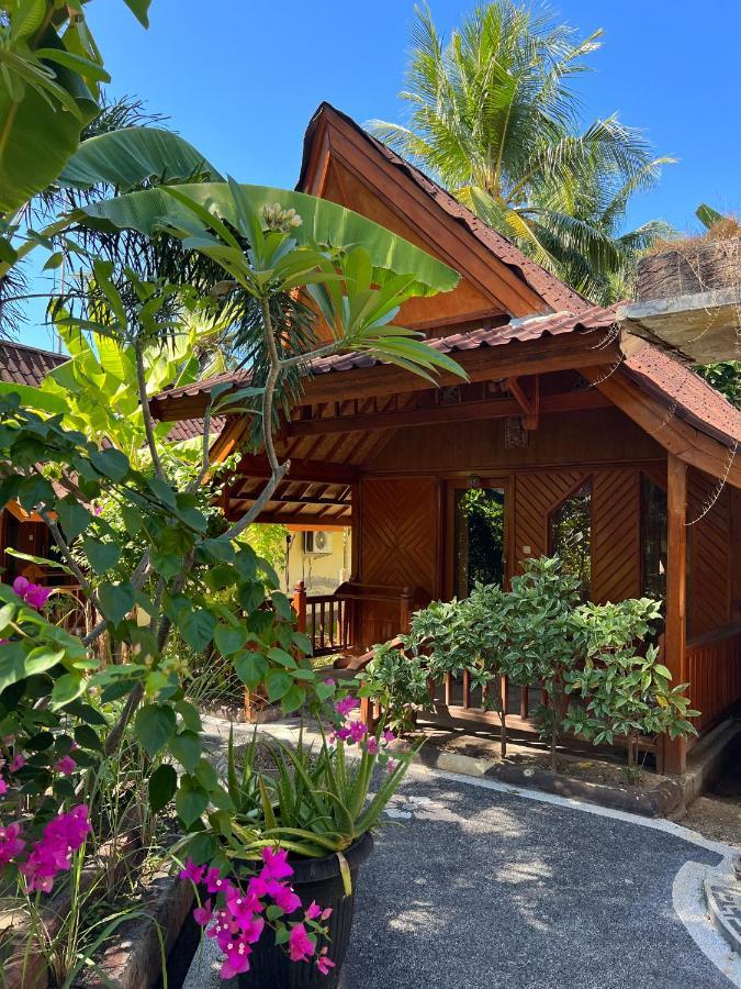 Banana Cottages Gili Air Exterior foto